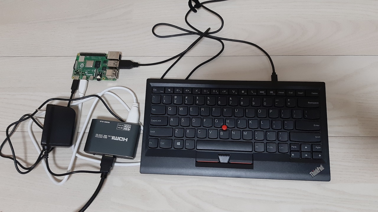 Raspberry Pi 4B、線をつなぐ